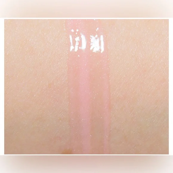 MAC fashion scoop Cosmetics Cremesheen Glass Lip Gloss - Soft Pink - Picture 3 of 6